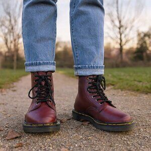 Dr. Martens Luana Lace up Boots Women's Size 8